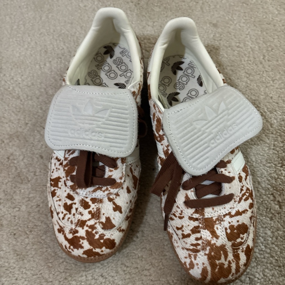 Adidas Sambas- cow print. Size 8.5 - Picture 2 of 4
